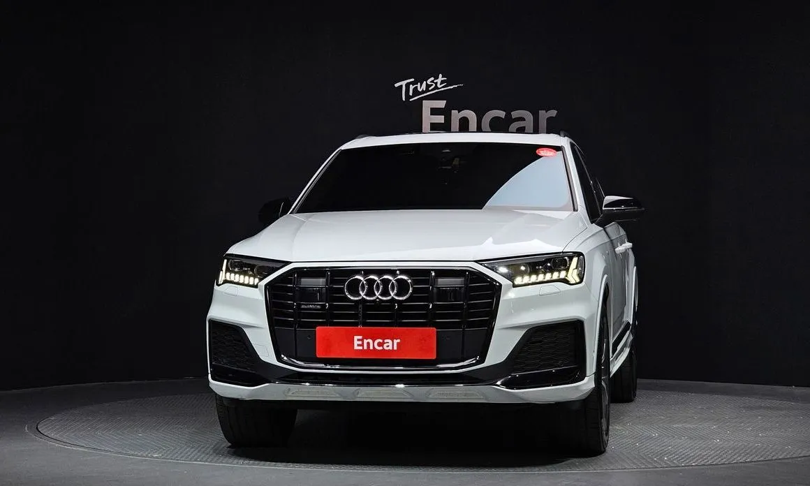 Audi Q7 2023 из KR, фото 3