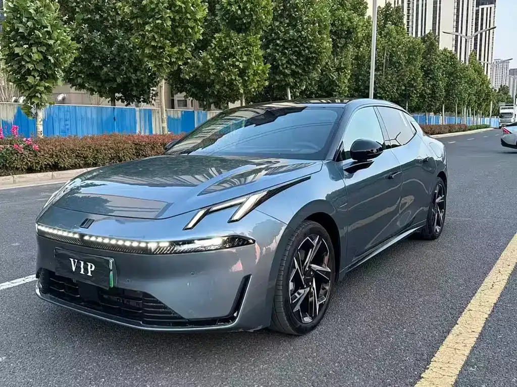 Lynk & Co 07 EM-P