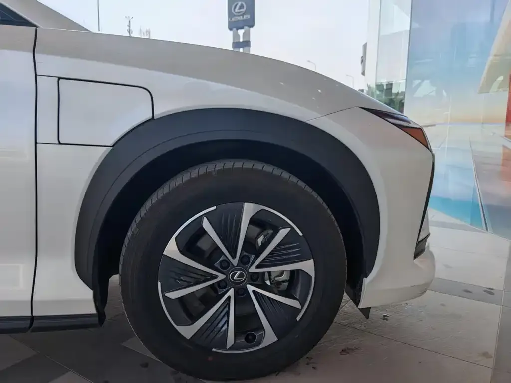 Lexus RZ 2023 из CN, фото 2