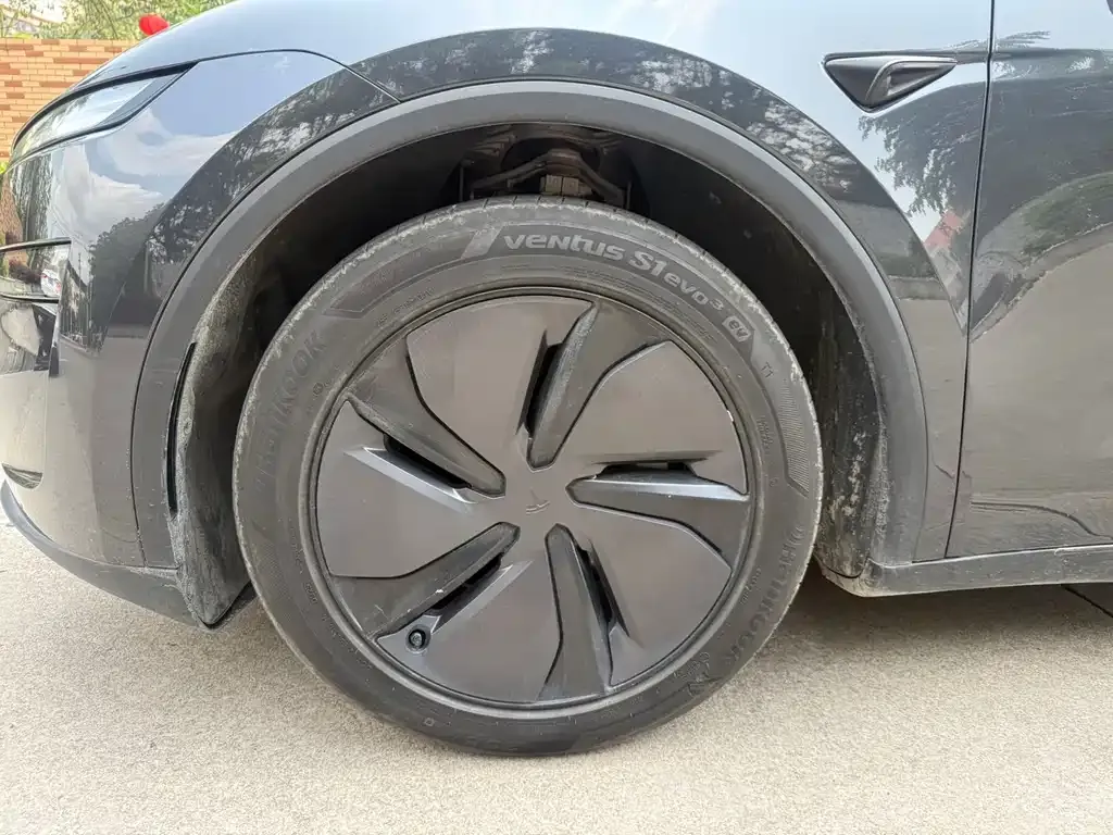 Tesla Model Y 2025 из CN, фото 9