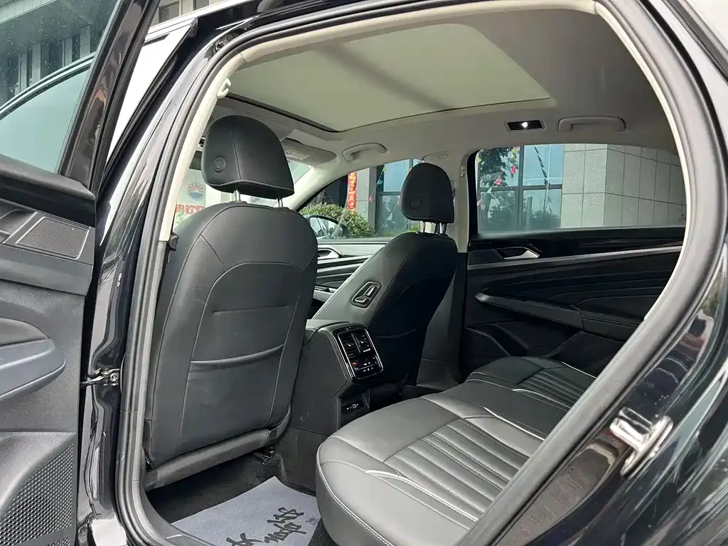 Volkswagen Passat — фото 3