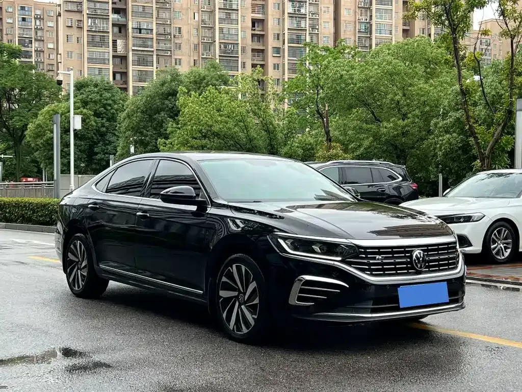 Volkswagen Passat — фото 7