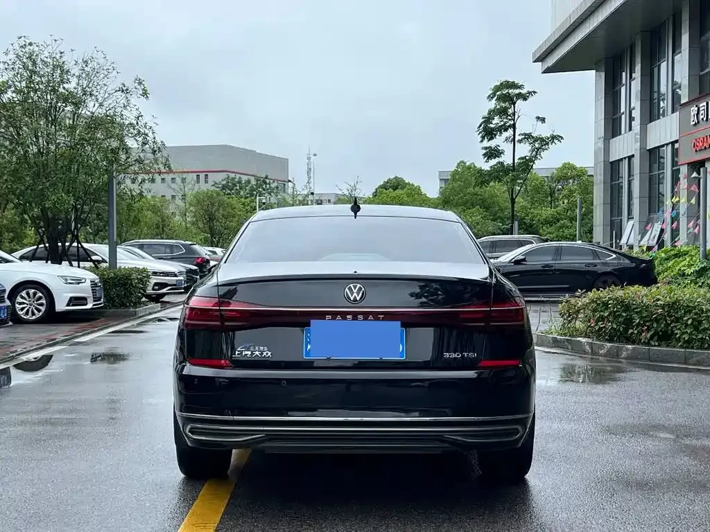 Volkswagen Passat — фото 4