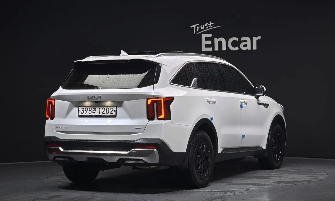 Kia Sorento — фото 7