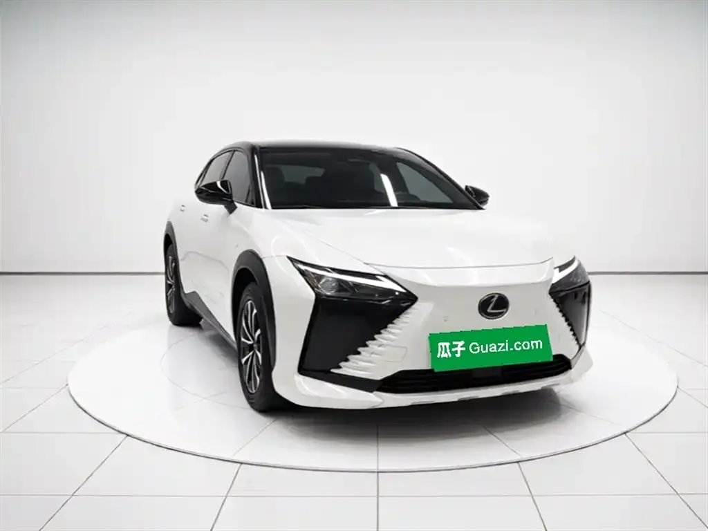 Lexus RZ 2023 из CN, фото 2
