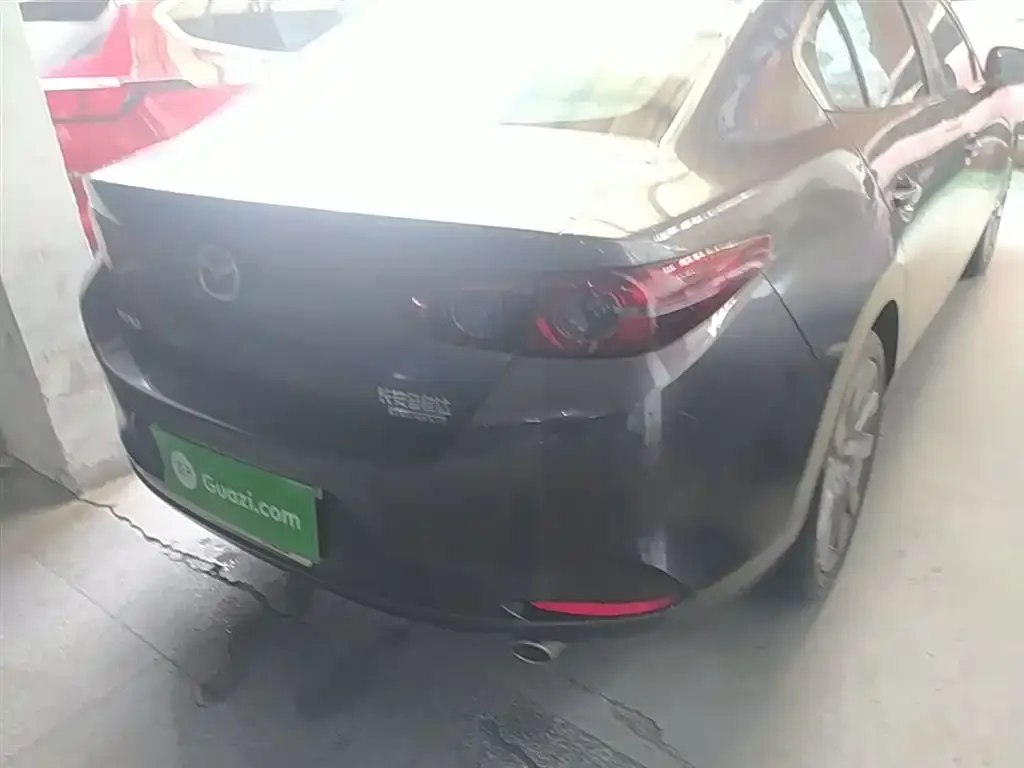 Mazda 3 Axela 2023 из CN, фото 8