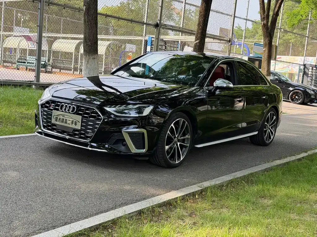 Audi S4