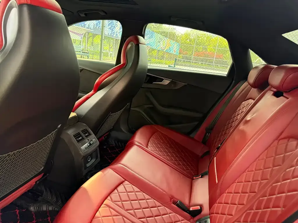 Audi S4 2021 из CN, фото 3
