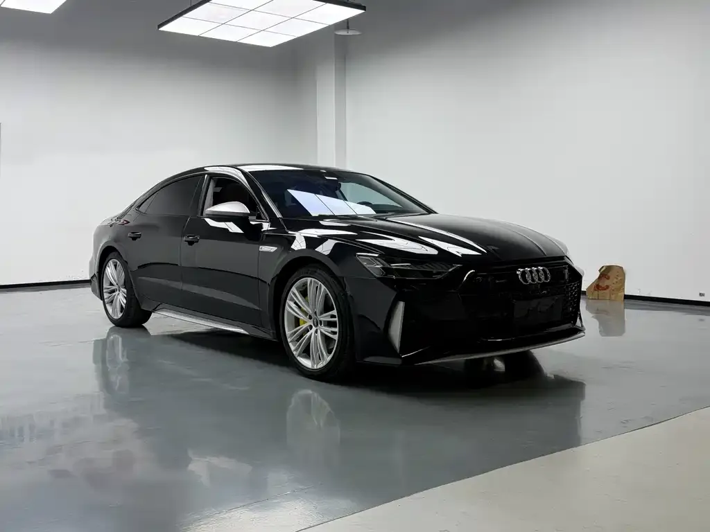 Audi A7L 2024 из CN, фото 4