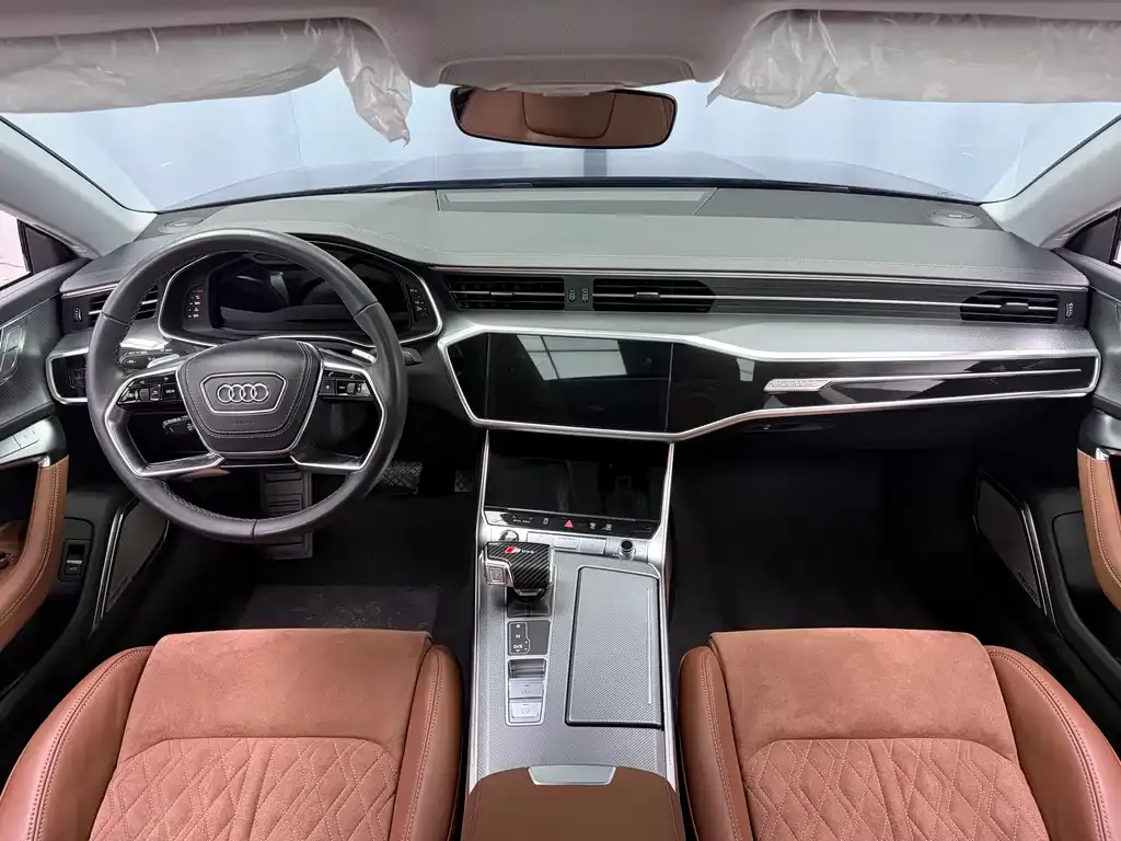 Audi A7L 2024 из CN, фото 7