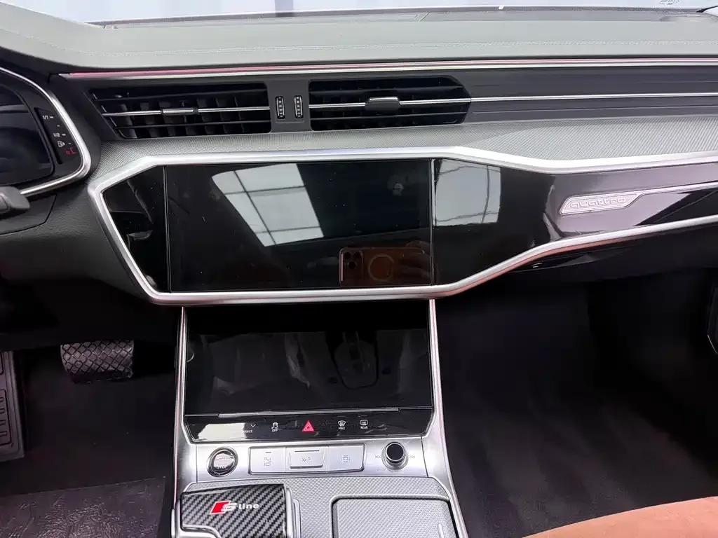 Audi A7L 2024 из CN, фото 6