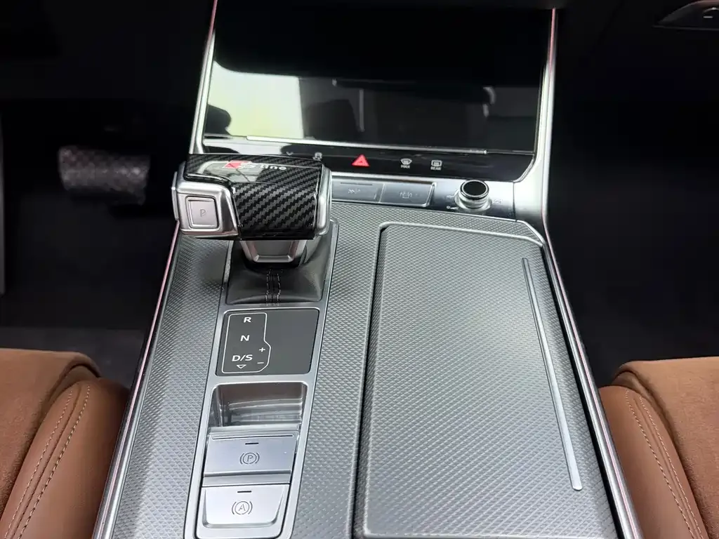 Audi A7L 2024 из CN, фото 5