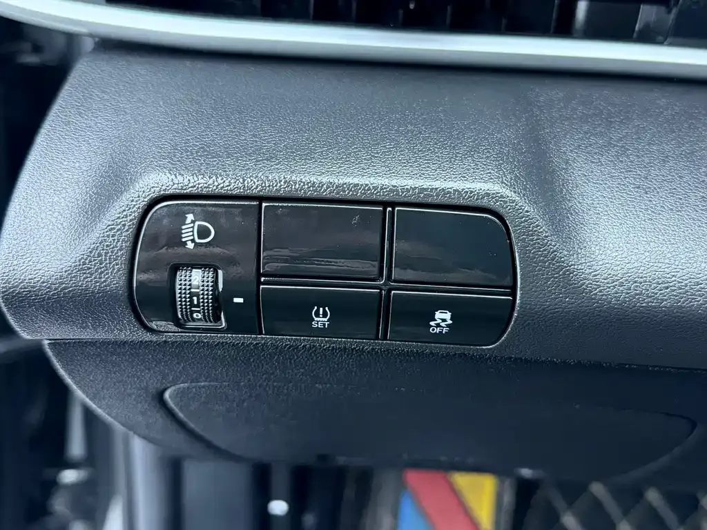 Hyundai Elantra 2023 из CN, фото 7