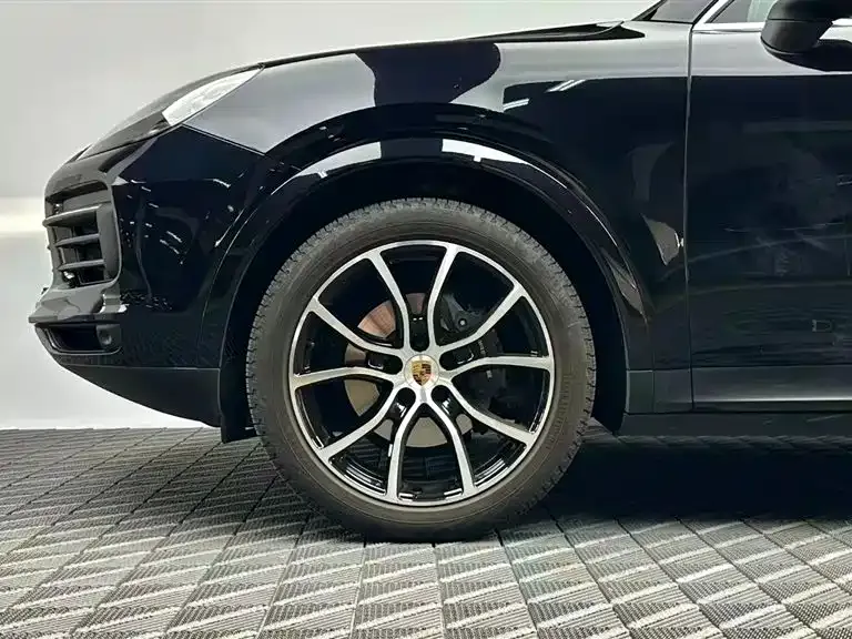 Porsche Cayenne — фото 3