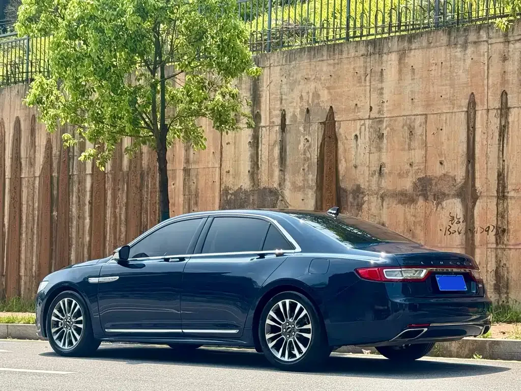 Lincoln Continental 2021 из CN, фото 2