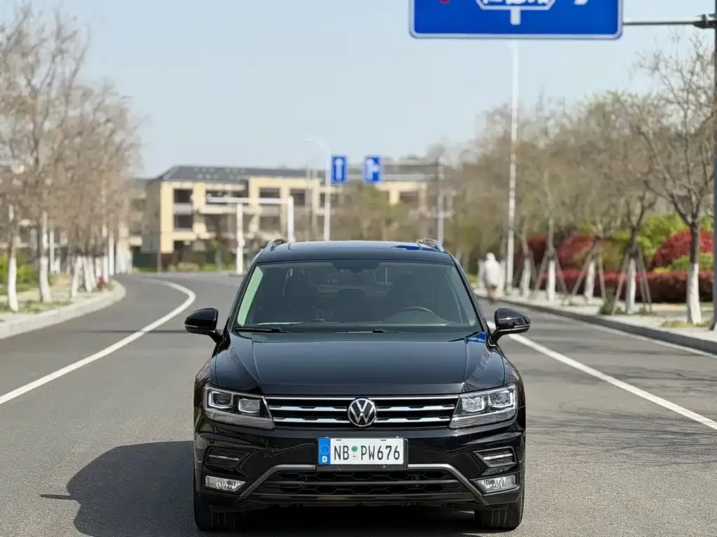 Volkswagen Tiguan L 2021 из CN, фото 4