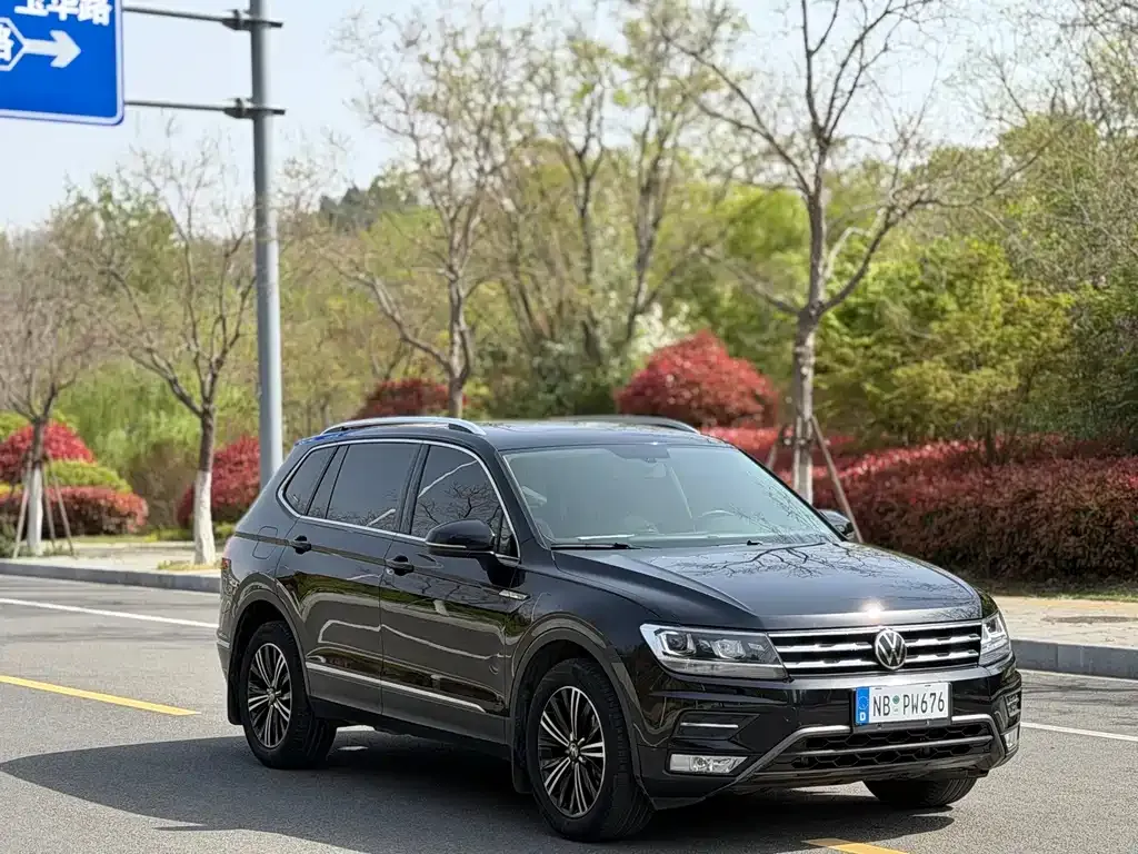Volkswagen Tiguan L 2021 из CN, фото 6