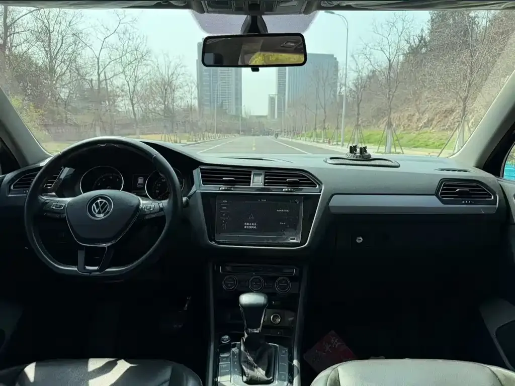 Volkswagen Tiguan L 2021 из CN, фото 5