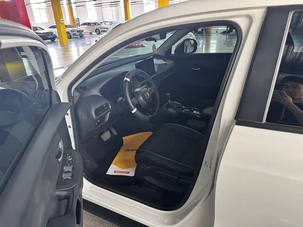 Honda HR-V 2024 из CN, фото 3