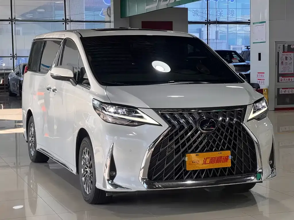 Lexus LM 2023 из CN, фото 3
