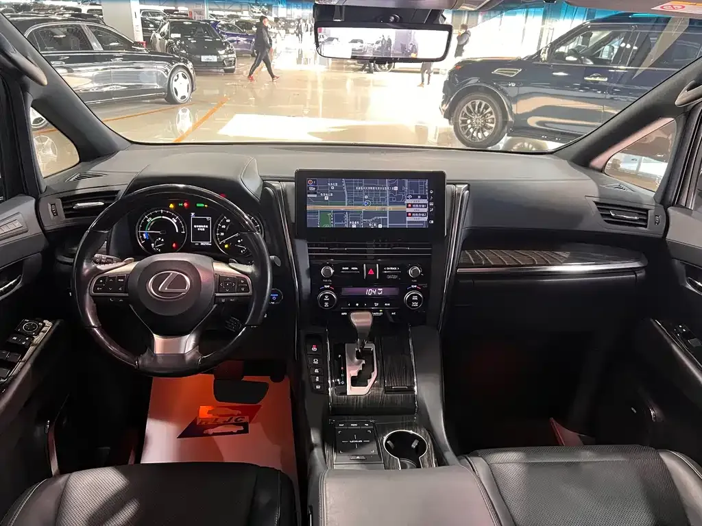 Lexus LM 2023 из CN, фото 8