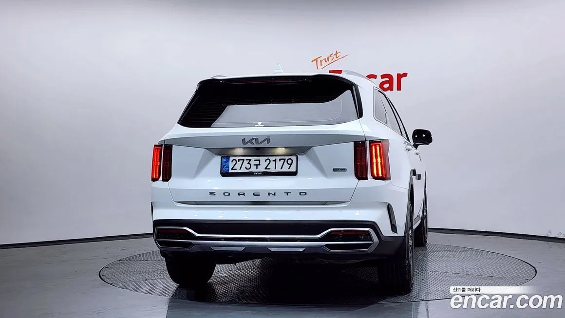 Kia Sorento — фото 9