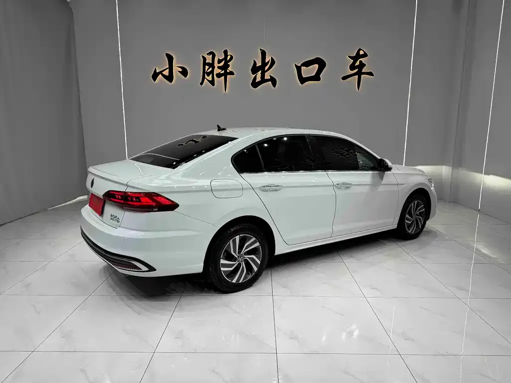 Volkswagen Bora 2023 из CN, фото 8