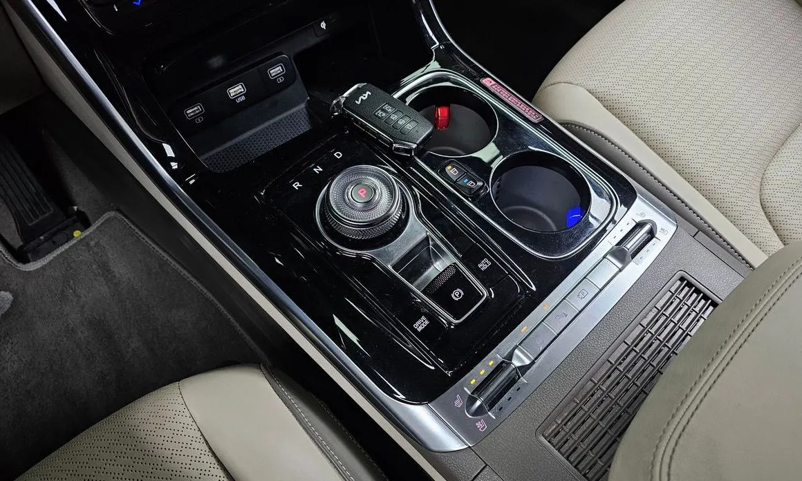 Kia Carnival 2023 из KR, фото 6