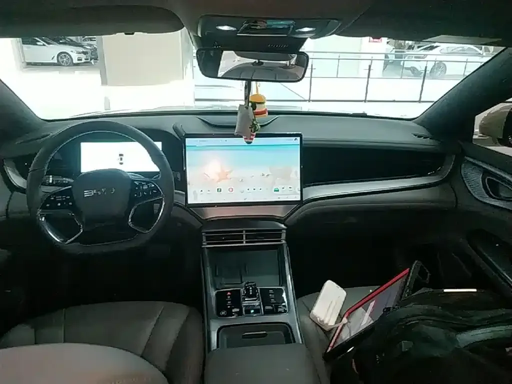 BYD Seal — фото 10