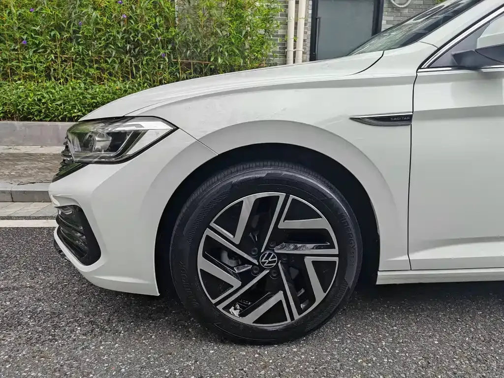 Volkswagen Sagitar 2024 из CN, фото 8