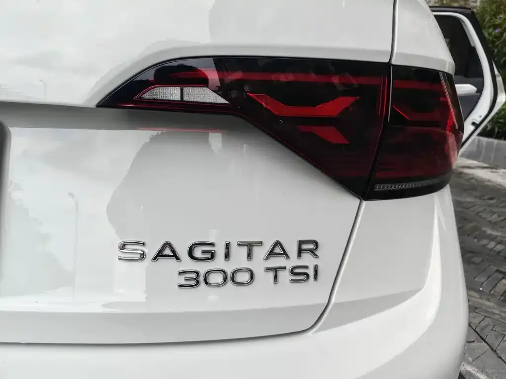 Volkswagen Sagitar 2024 из CN, фото 2