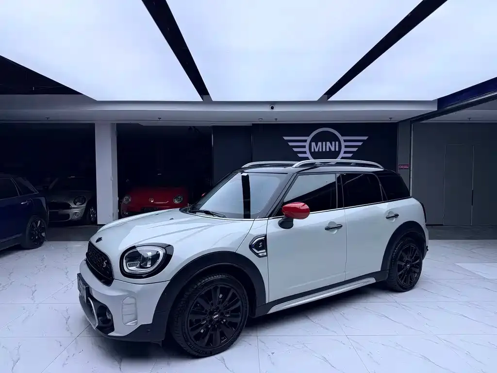 MINI Countryman — фото 1