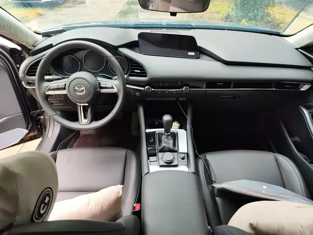 Mazda 3 Axela 2023 из CN, фото 6