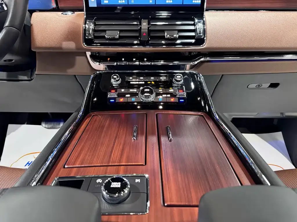 Lincoln Navigator — фото 4