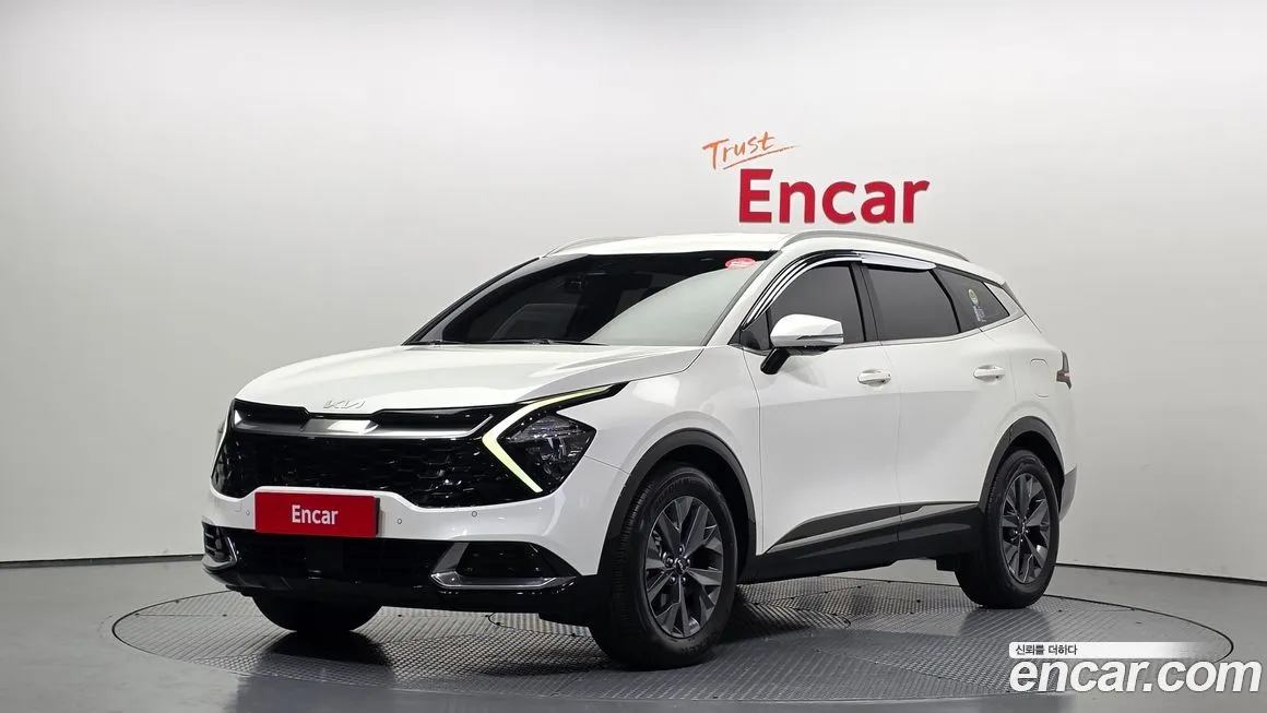 Kia Sportage — фото 1