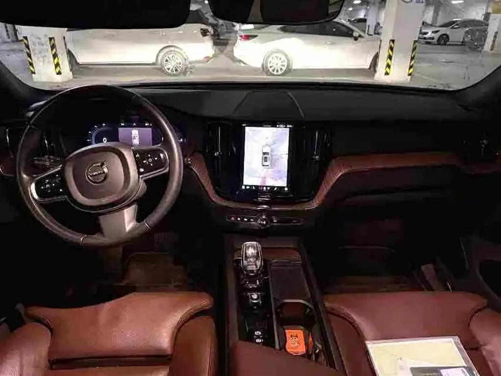 Volvo XC60 PHEV 2022 из CN, фото 8