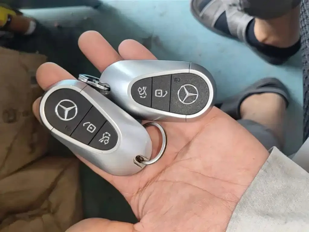 Mercedes-Benz C-Class 2023 из CN, фото 2