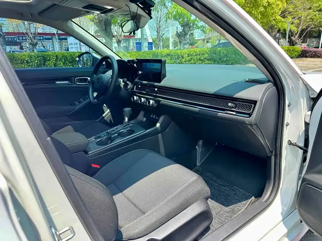 Honda Civic — фото 6