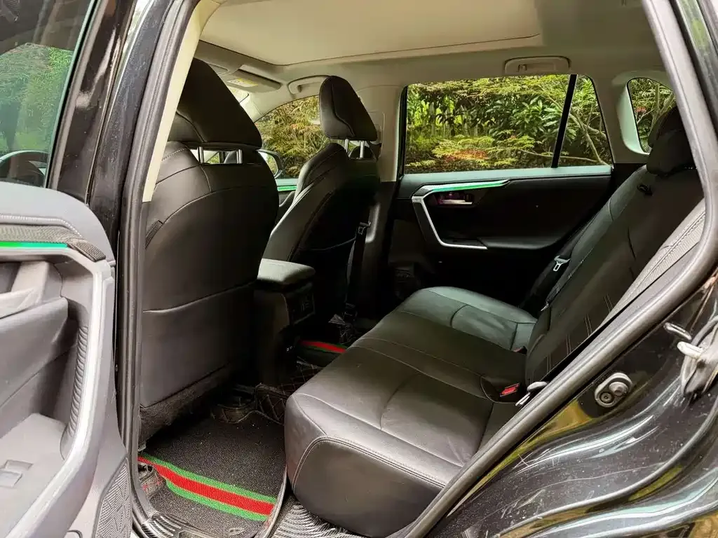 Toyota Wildlander 2023 из CN, фото 2