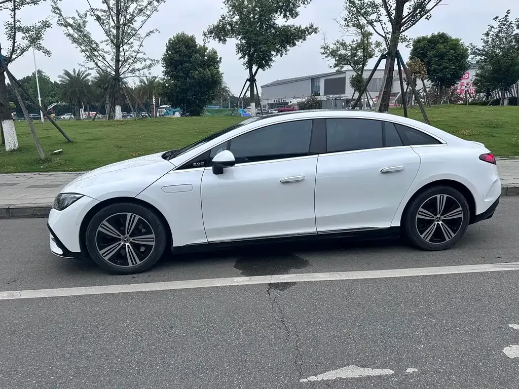 Mercedes-Benz EQE 2023 из CN, фото 7