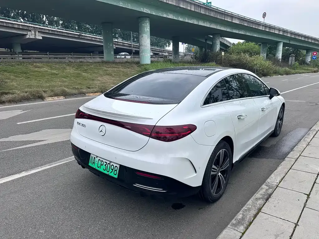 Mercedes-Benz EQE 2023 из CN, фото 6