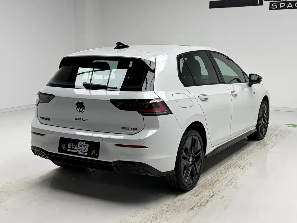 Volkswagen Golf 2025 из CN, фото 7