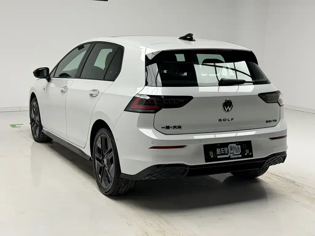 Volkswagen Golf 2025 из CN, фото 9
