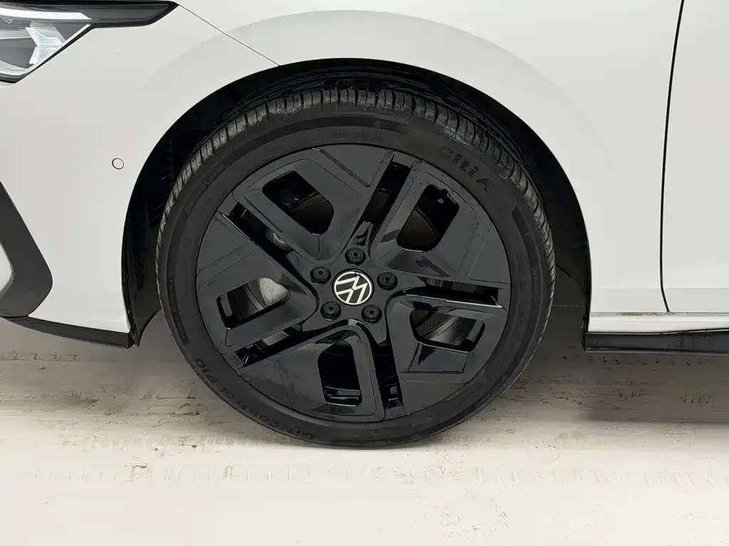 Volkswagen Golf 2025 из CN, фото 8