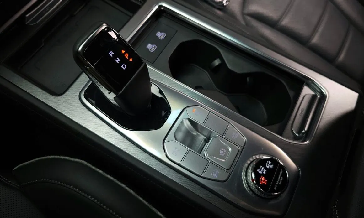 KG Mobility (Ssangyong) Rexton 2024 из KR, фото 4