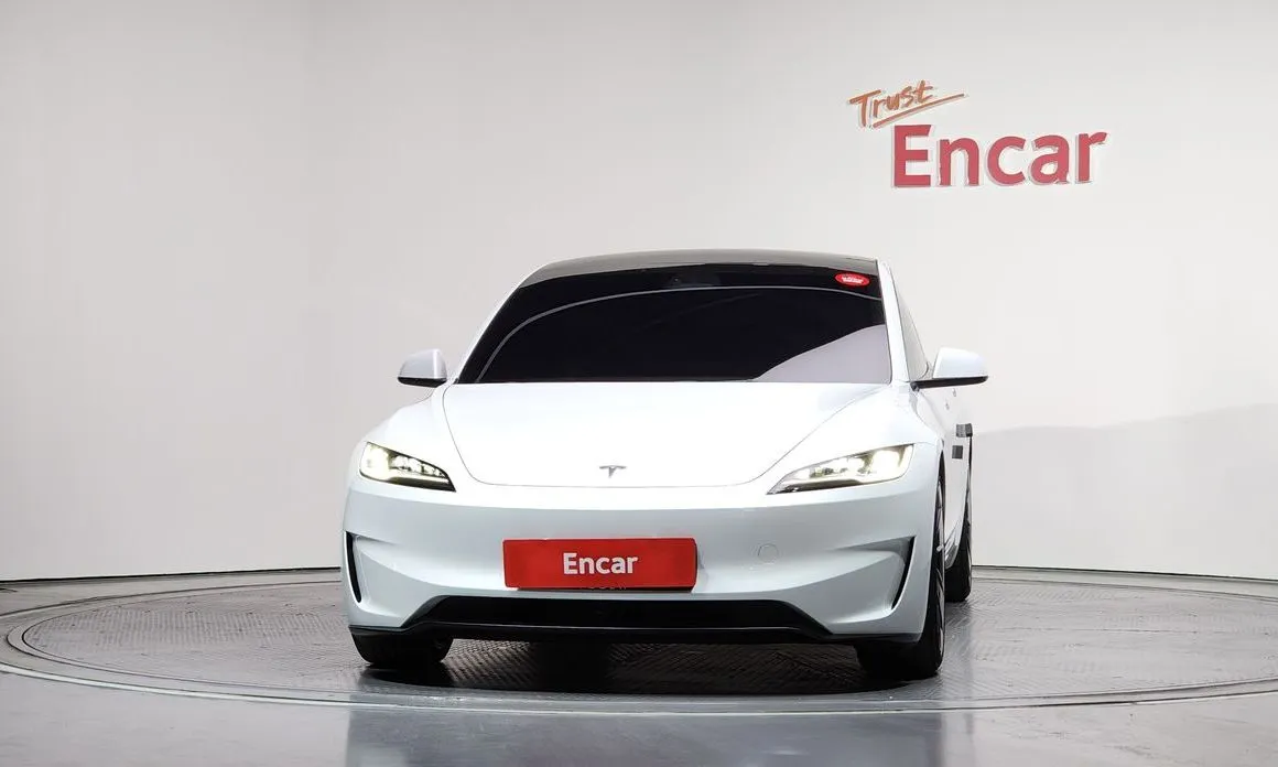 Tesla Model 3 — фото 4