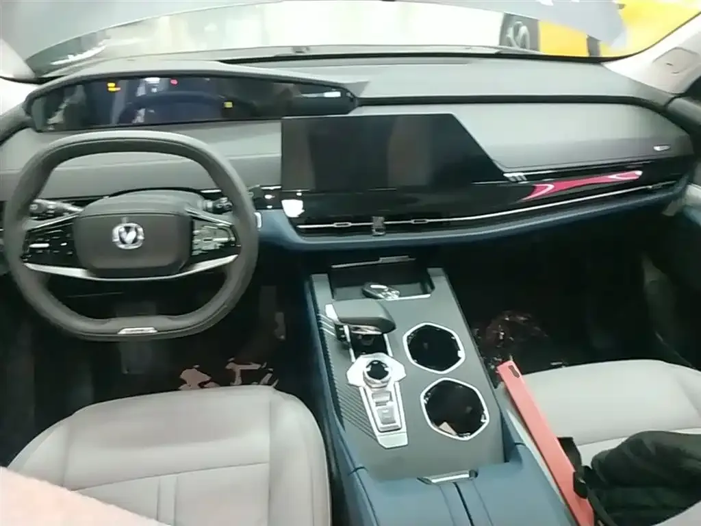 Changan UNI-K iDD 2025 из CN, фото 2