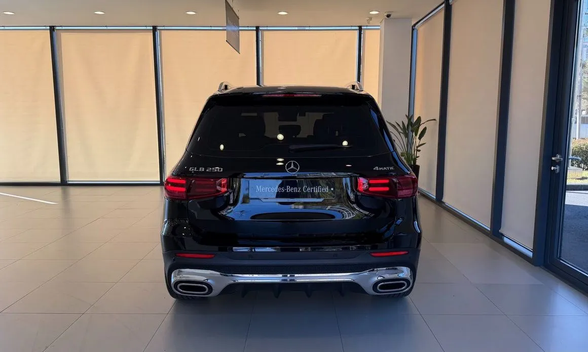 Mercedes-Benz GLB-Class — фото 4