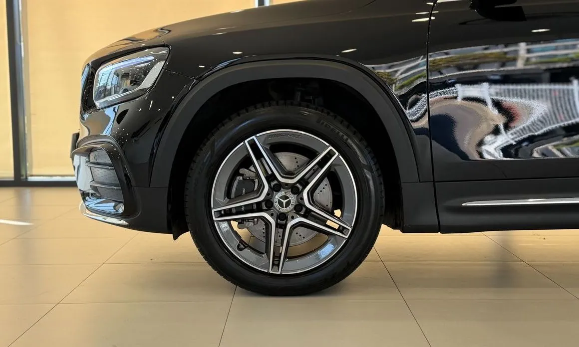 Mercedes-Benz GLB-Class — фото 9