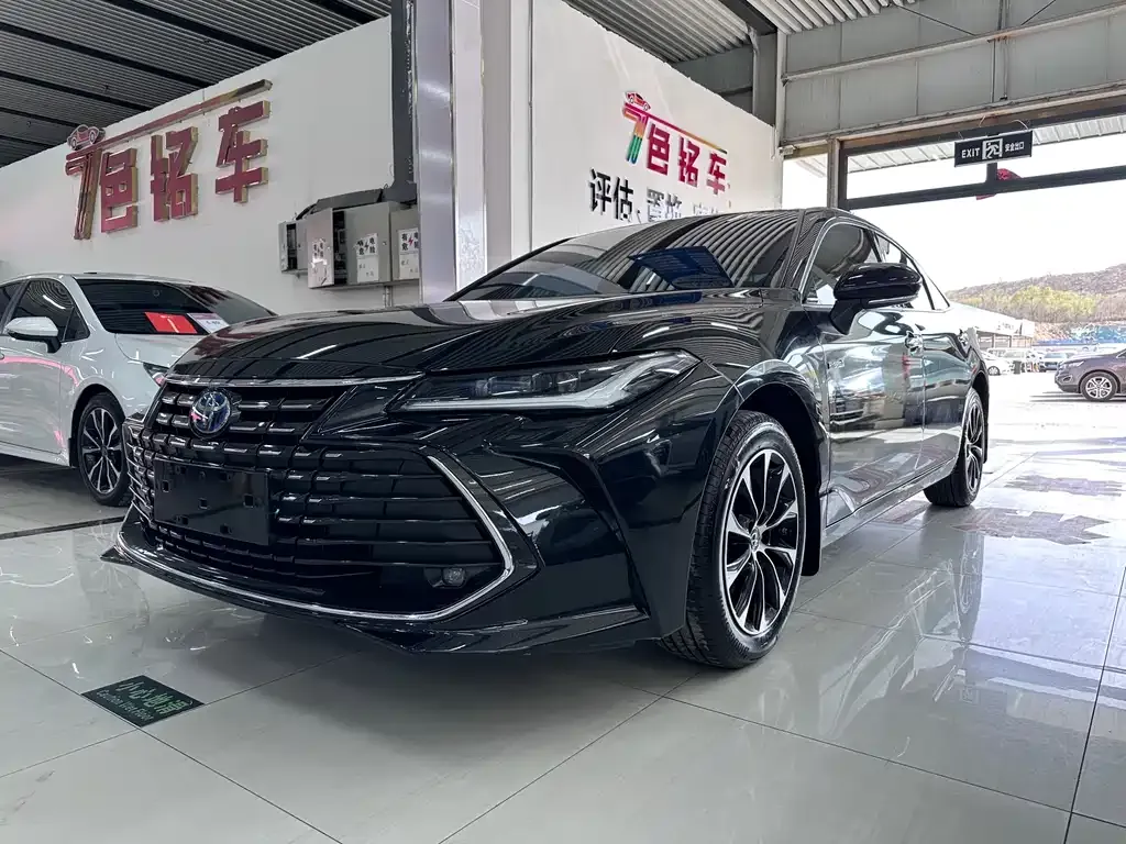 Toyota Avalon 2024 из CN, фото 1